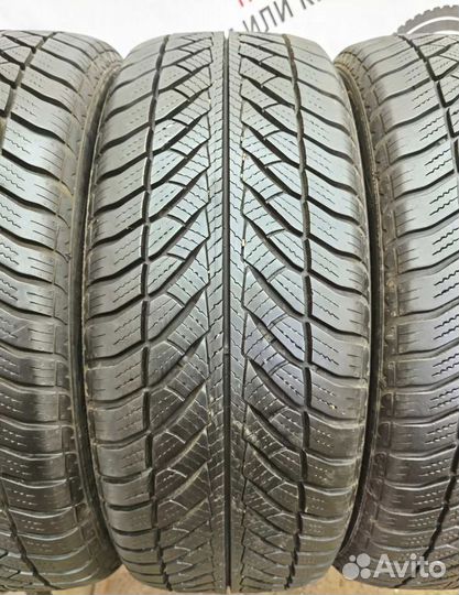 Goodyear UltraGrip 8 Performance 225/55 R17 97H