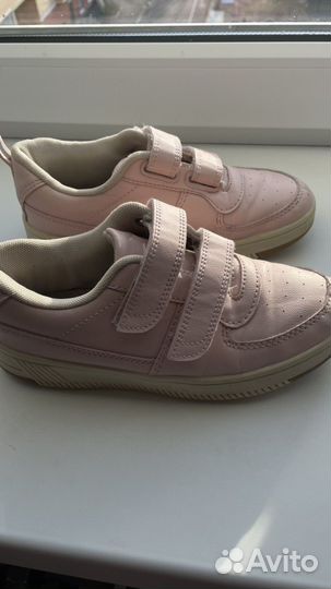 Кроссовки для девочки