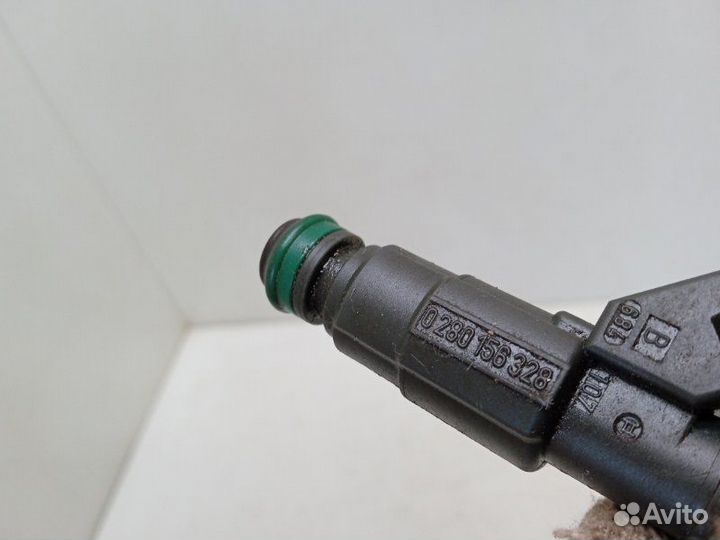 Форсунка топливная Peugeot 307 2.0 2003