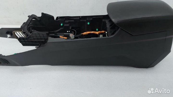 Центральная консоль Ford Explorer U502 T35pded