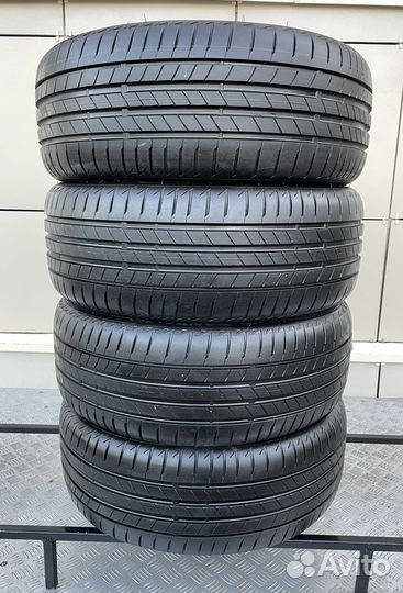 Bridgestone Turanza T005 225/55 R17