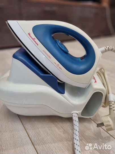 Утюг с парогенератором