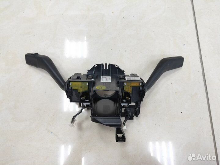 Блок подрулевых переключателей Volkswagen Passat