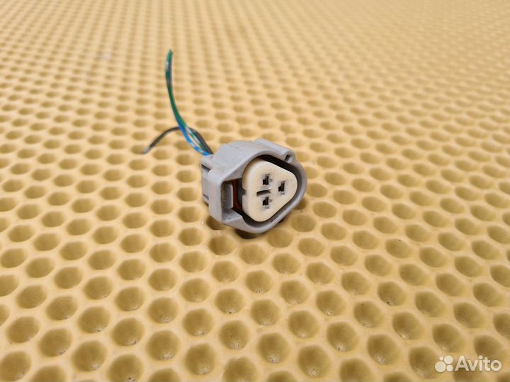 Разъем (фишка) фары Infiniti