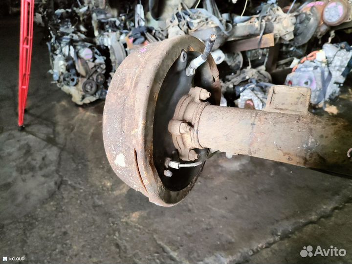 Мост на nissan caravan VPE25 KA20