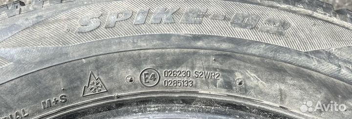 Bridgestone Blizzak Spike-02 225/55 R17