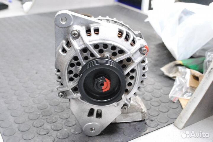 Генератор Mitsubishi Sigma, 3000 GT 3.0 б/у 90А