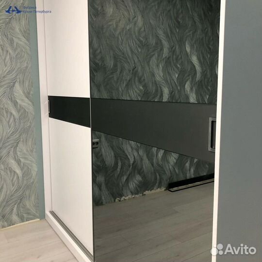 Шкаф купе с зеркалом новый под заказ