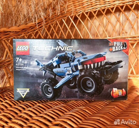 Конструктор lego Technic Monster Jam: Мегалодон