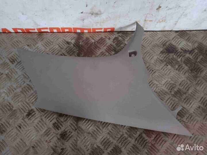 Обшивка задней стойки левая Митсубиши Лансер 9