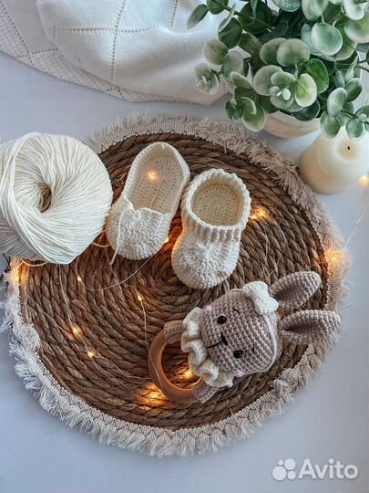 Игрушка погремушка пинетки набор babybox