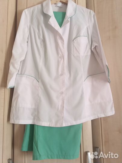 Медицинский костюм женский