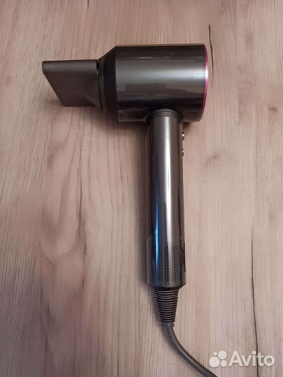 Фен Dyson Supersonic HD08