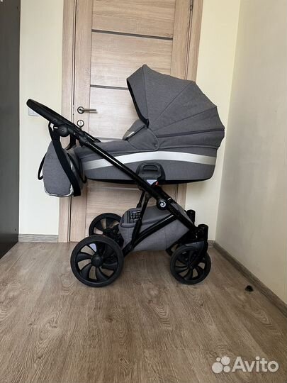 Коляска 3 в 1 Tutis Zippy (Литва)