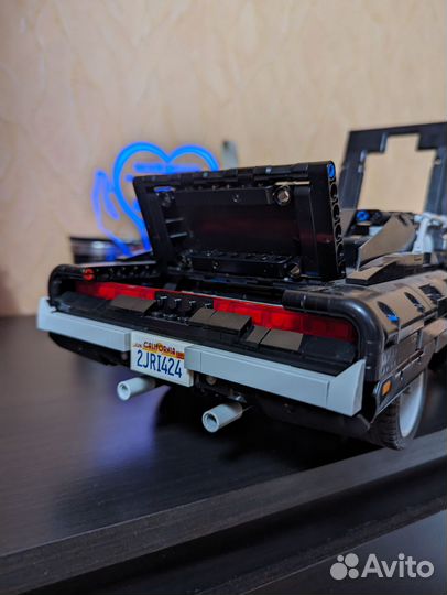 Lego technic 42111 dodge charger