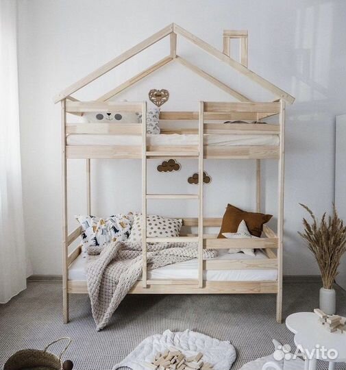 Двухъярусная кровать особая из массива