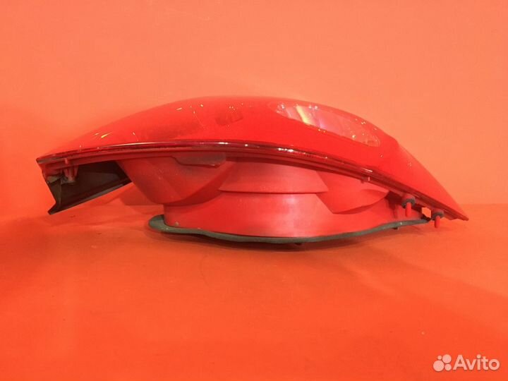 Фонарь задний правый Kia Ceed хетчбэк G4FC 1.6L