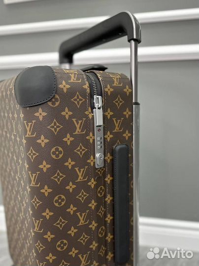 Чемодан Louis Vuitton