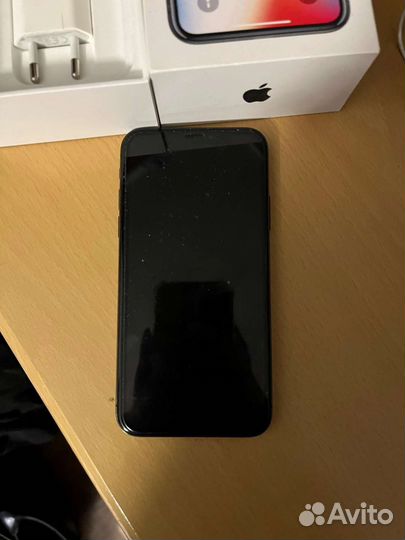 Телефон iPhone 10