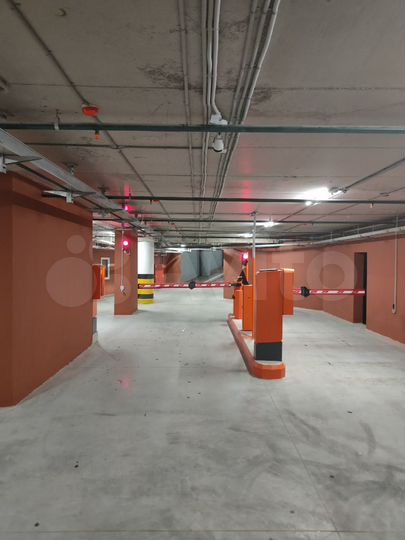 Машиноместо, 16 м²