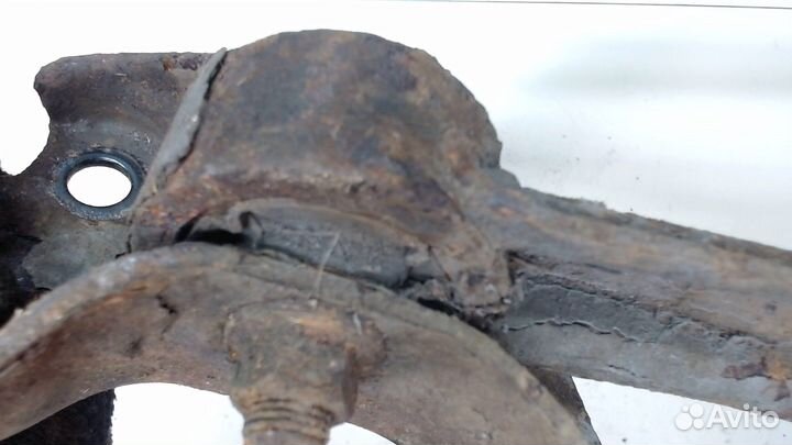 Рычаг подвески Toyota RAV 4, 2011