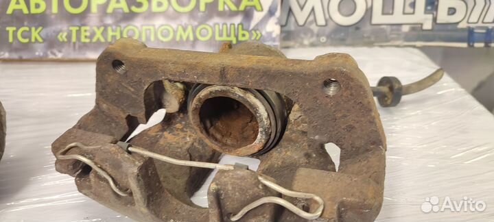 Передний тормозной суппорт Volvo S80