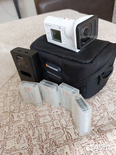 Экшн камера Sony HDR-AS300