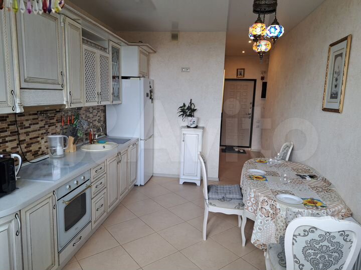 2-к. квартира, 74 м², 18/20 эт.
