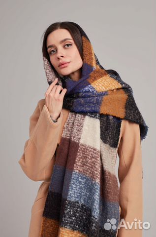 Женский теплый палантин