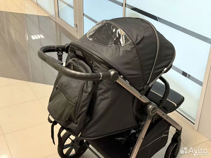 Прогулочная коляска новая