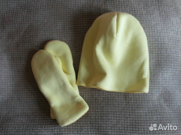 Комплект. Шапка и варежки