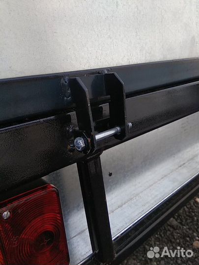 Петли бортов прицепа