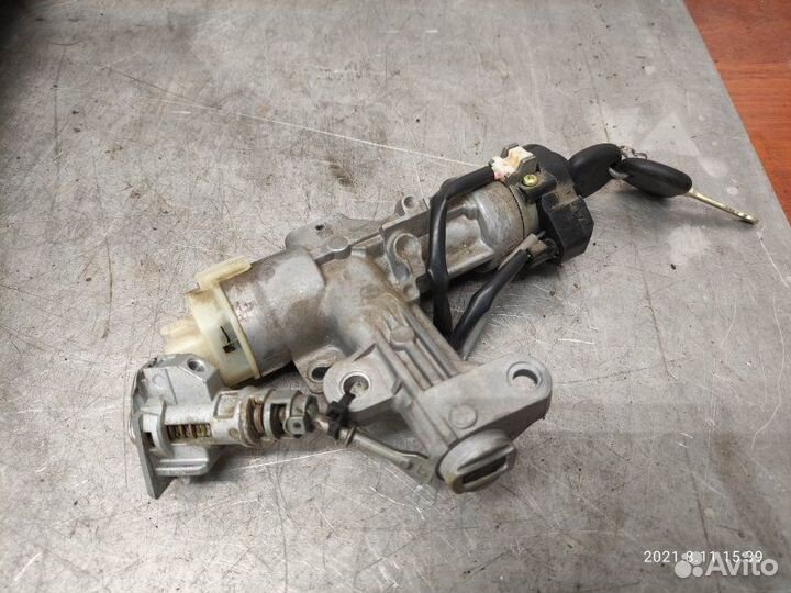 Замок зажигания Hyundai Santa Fe 2 D4HB 2010