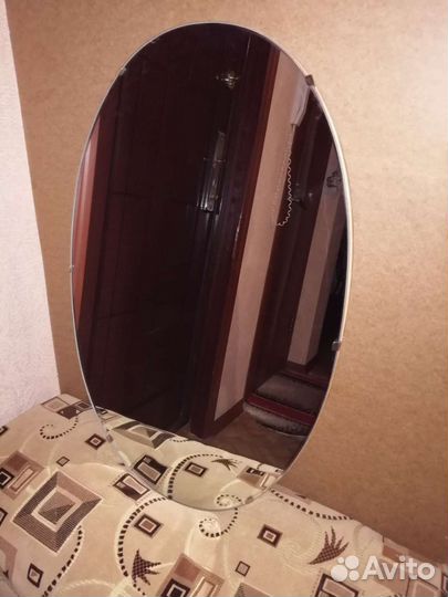 Зеркало (74*45 см)