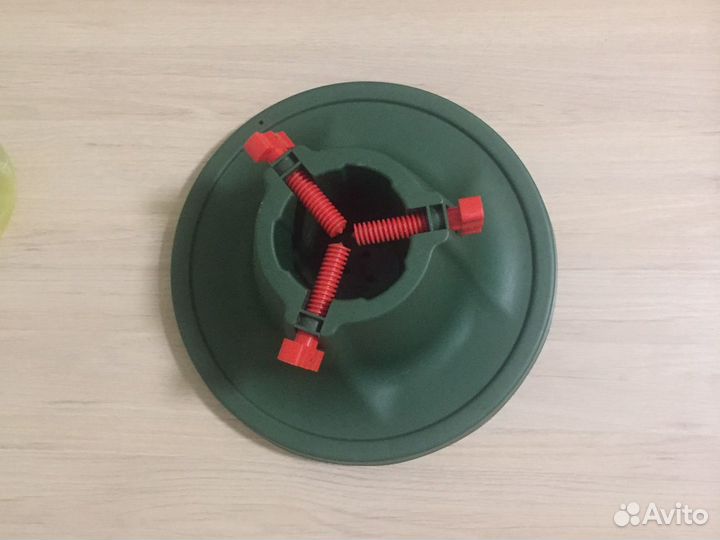 Подставка под елку