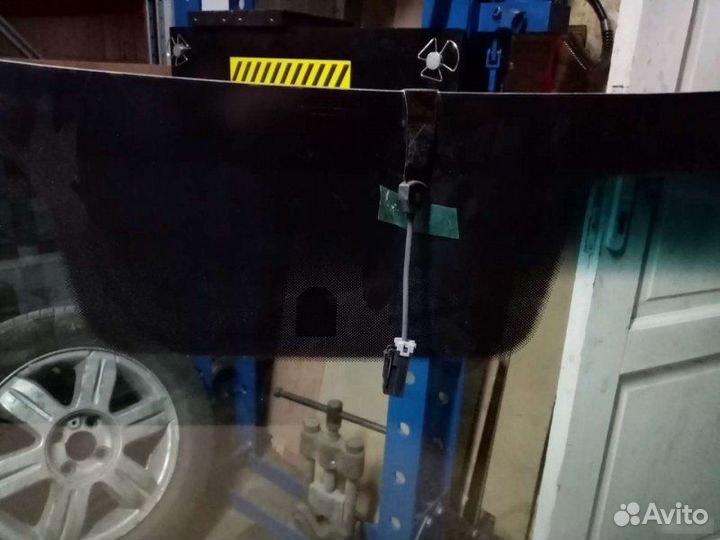 Стекло ветровое Hyundai Creta