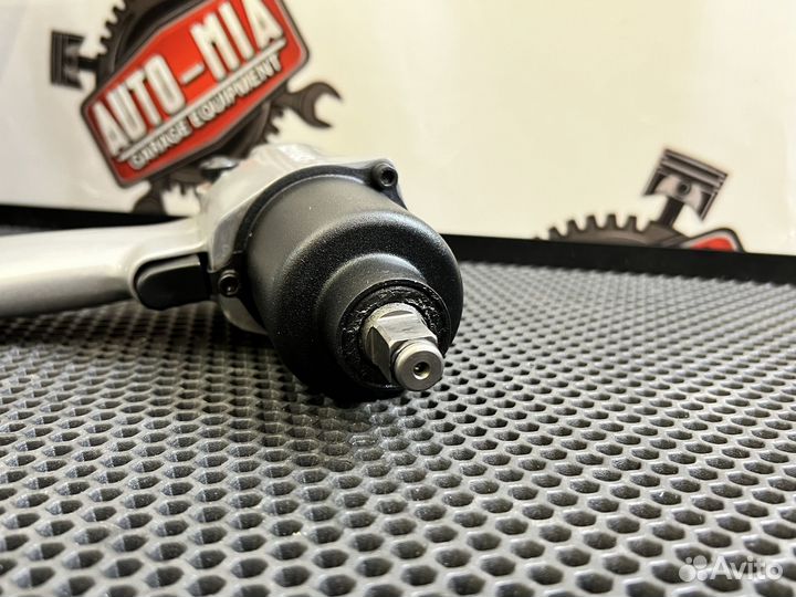 Пневматический гайковерт