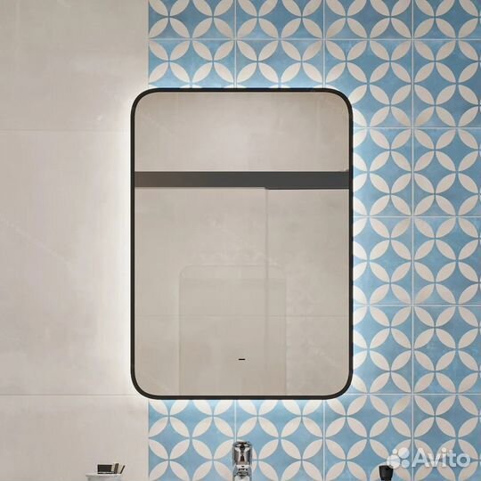 Зеркало в черной раме с подсветкой Орианна