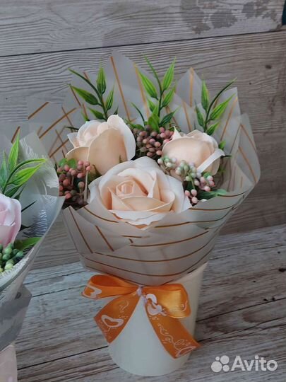 Мини букет из мыльных цветов