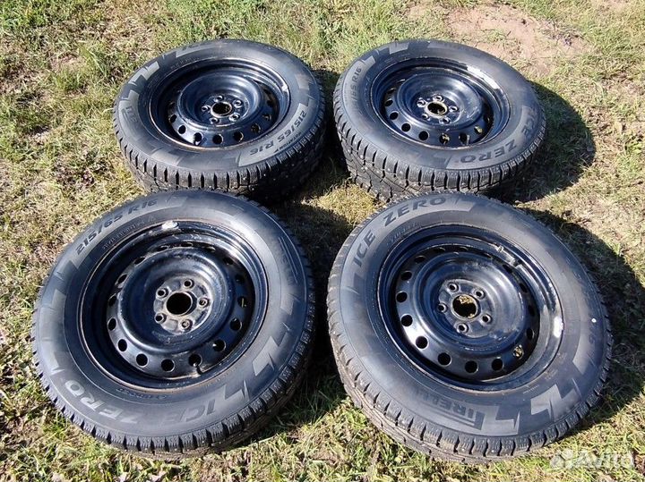 Pirelli Ice Zero 215/65 R16, PCD 5x114.3 DIA 60.1