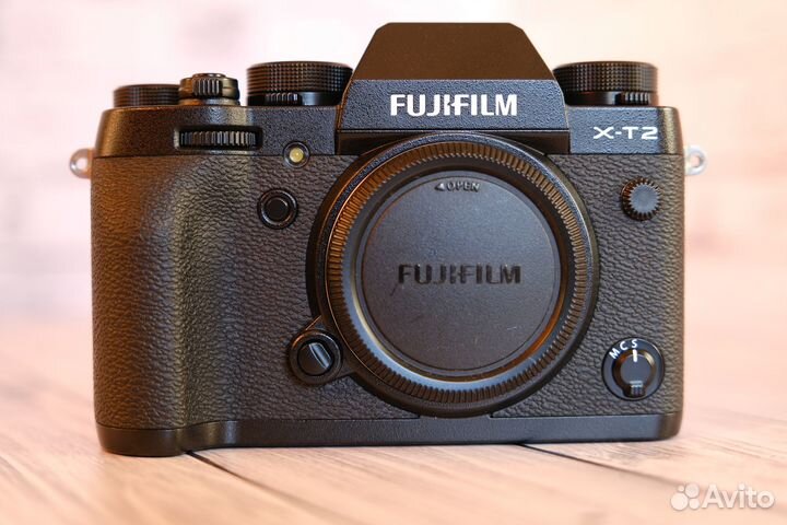 Fujifilm X-T2 Просто как новая, пробег 155 кадров