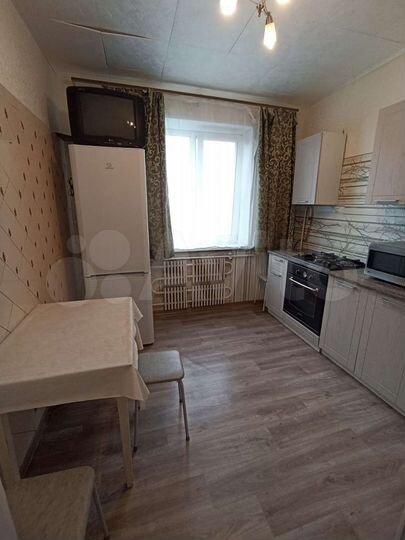 2-к. квартира, 54 м², 9/9 эт.