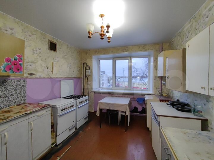 Комната 12 м² в 6-к., 5/5 эт.