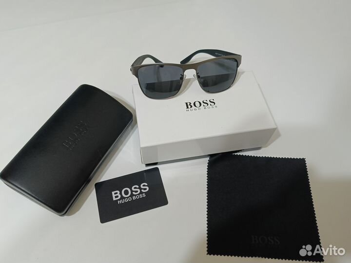 Солнцезащитные очки мужские hugo boss