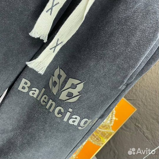 Классные штаны Balenciaga