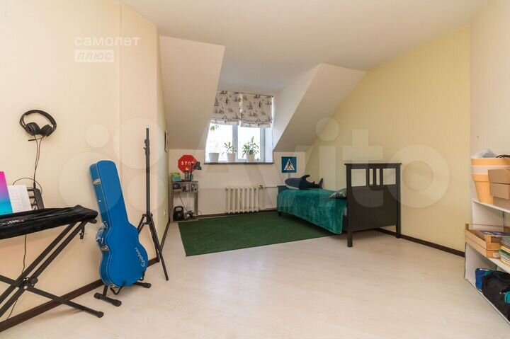 3-к. квартира, 121 м², 6/6 эт.