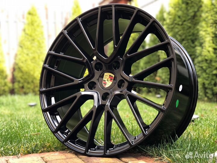 Классные диски на Porsche Cayenne R21