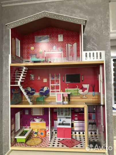 Домик кукольный