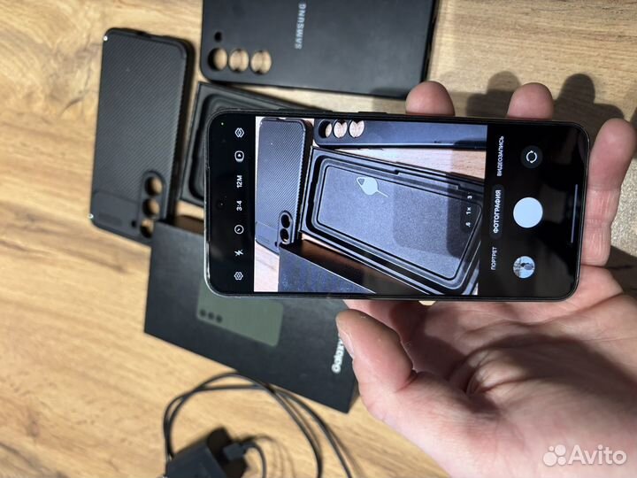 Samsung Galaxy S23, 8/128 ГБ