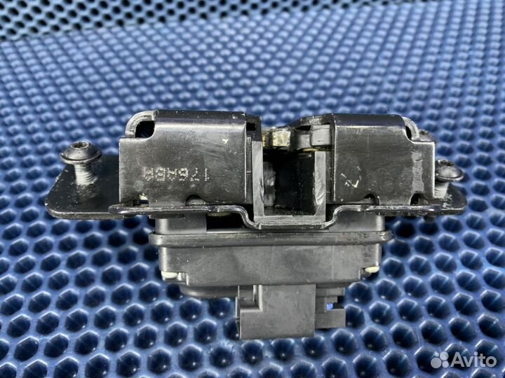 Замок багажника Dodge Caliber SE 2008